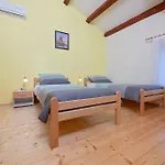 Villa House Mihael By Istrialux Bibici