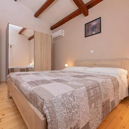 House Mihael By Istrialux Villa