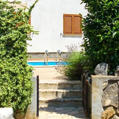 Villa House Mihael By Istrialux Bibici