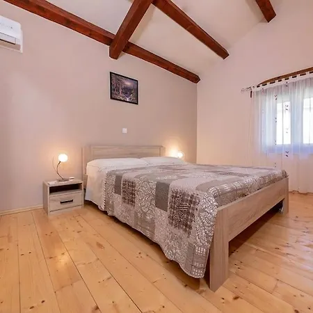 House Mihael By Istrialux Villa